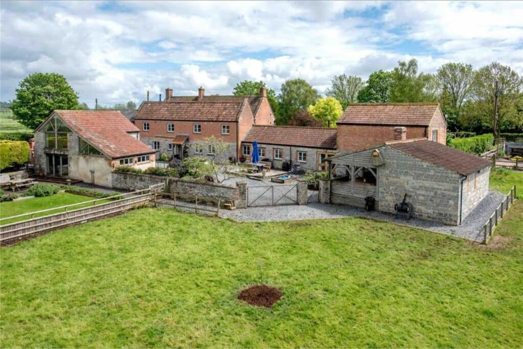The Cider House At Stathe Farm * Burrowbridge